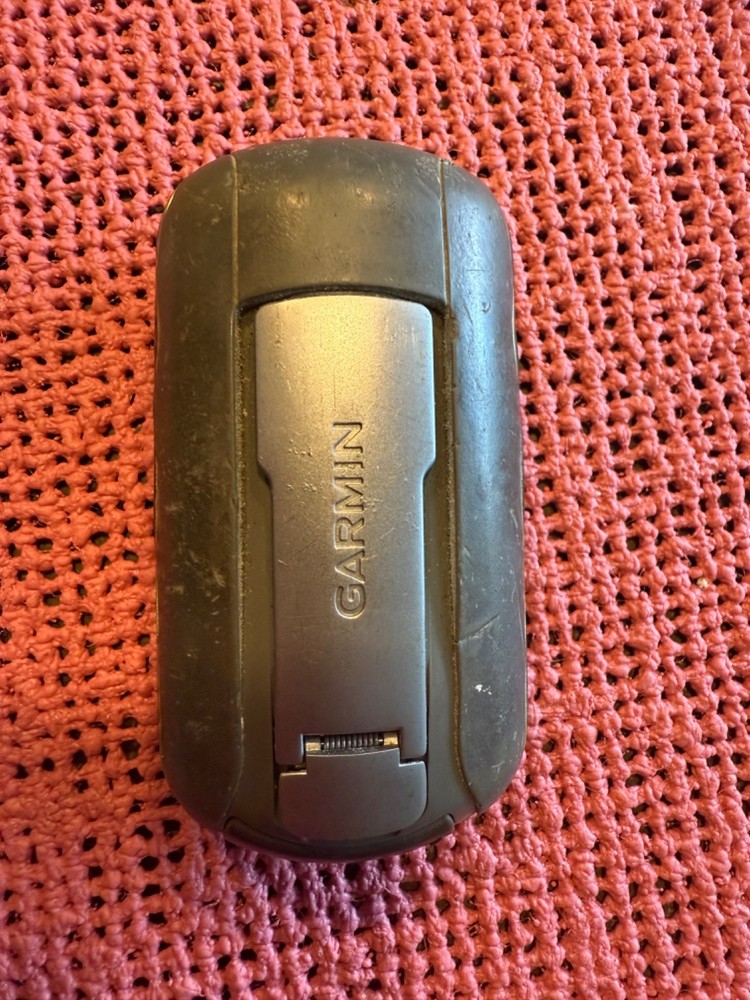 Garmin Approach G5 Handheld Golf GPS Rangefinder