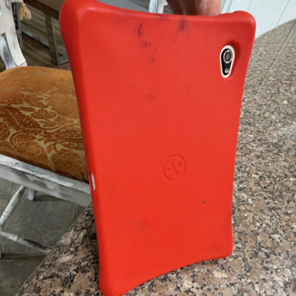 nabi Elev-8 32GB 8" Tablet White Touchscreen Red Protective Case Used