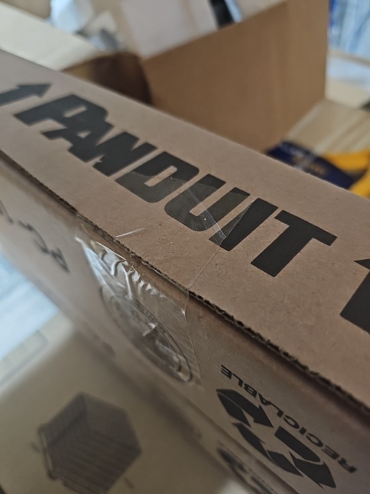 Panduit 24-Port Flush Mount Modular Patch Panel 1 RU. NKPP24FMY#276