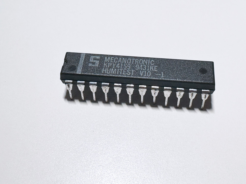 1X KPY4159 SIGNETICS / INTEL DIP-24 IC