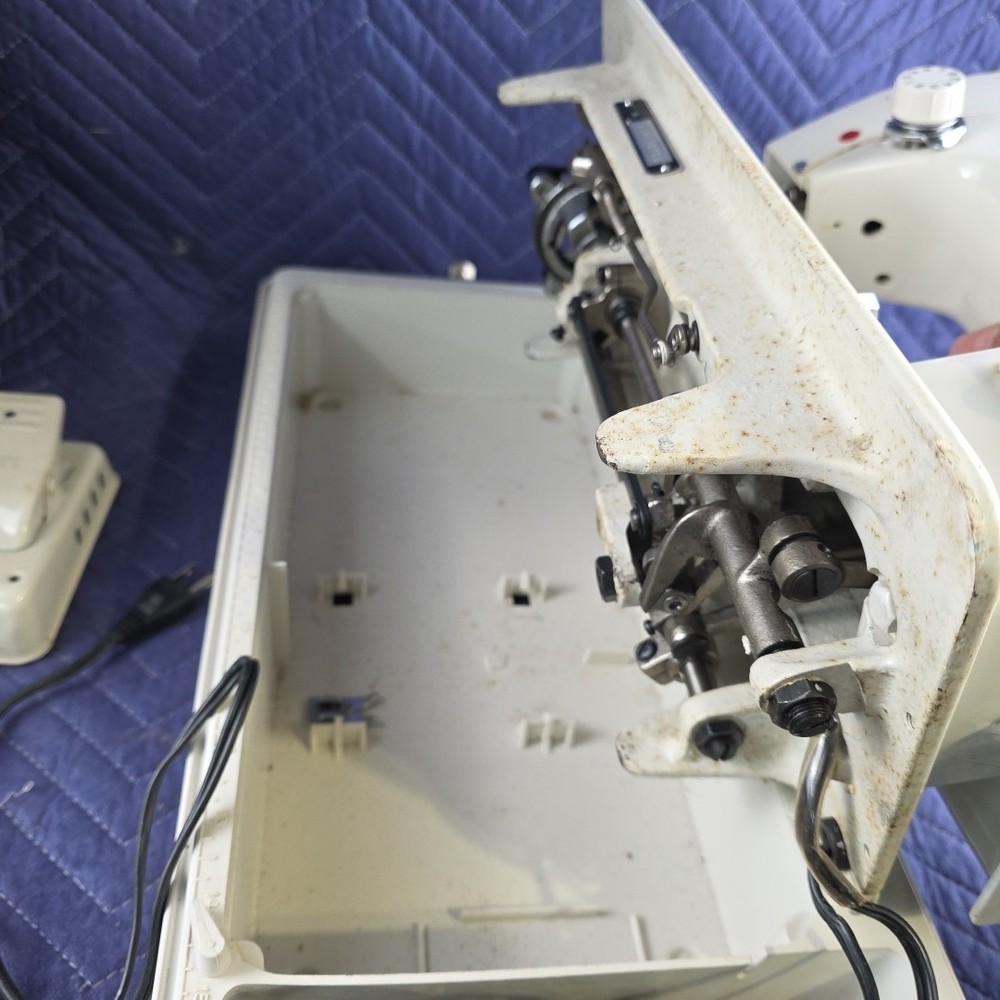 Vintage Dressmaker Sewing Machine, Tested Working, with Case