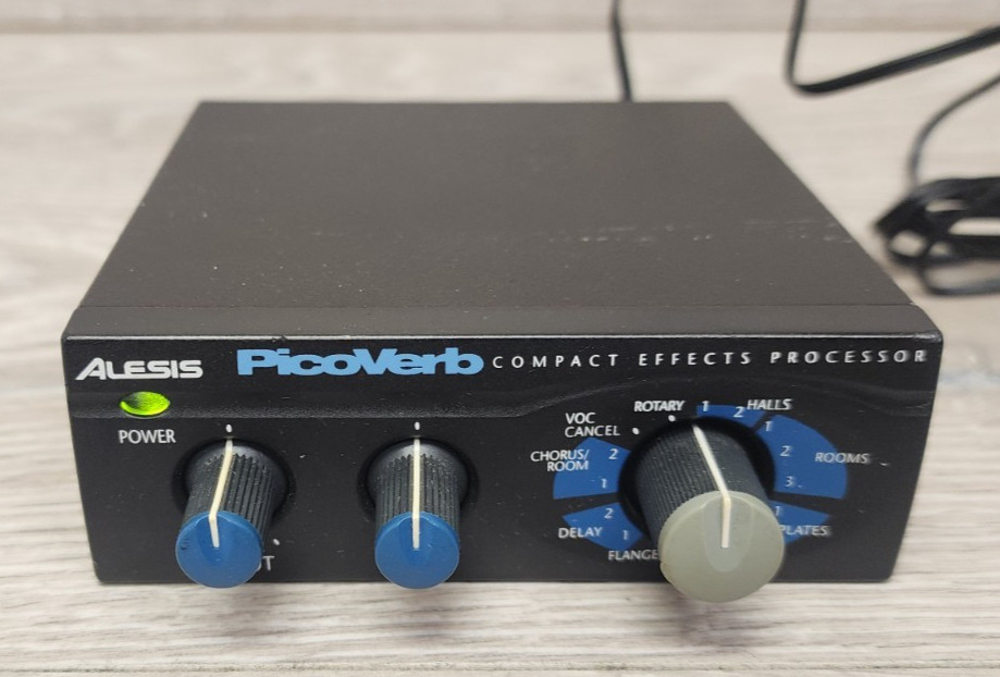 Alesis PicoVerb Compact Effects Processor With Power Supply Tested Working