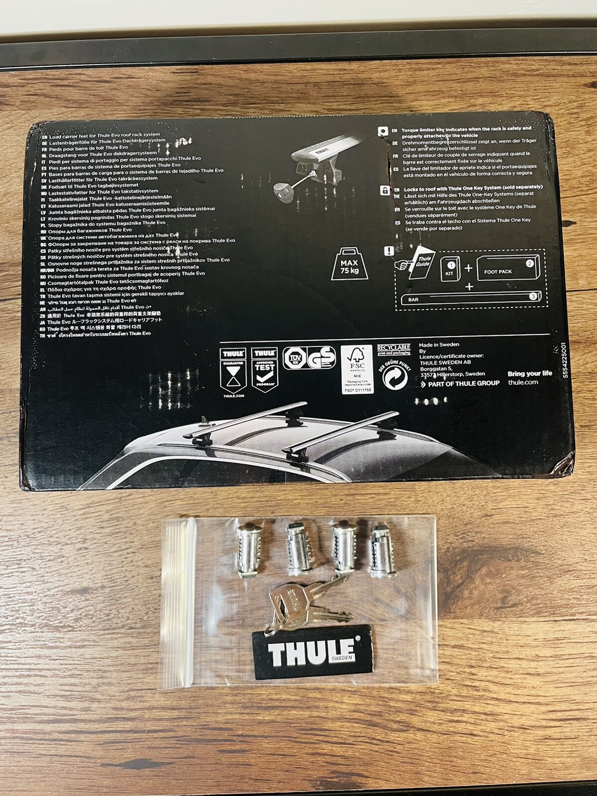 Thule Evo Flush Rail Foot Pack 710601 + Free Thule Lock/Key Set (Extra 69.95$)