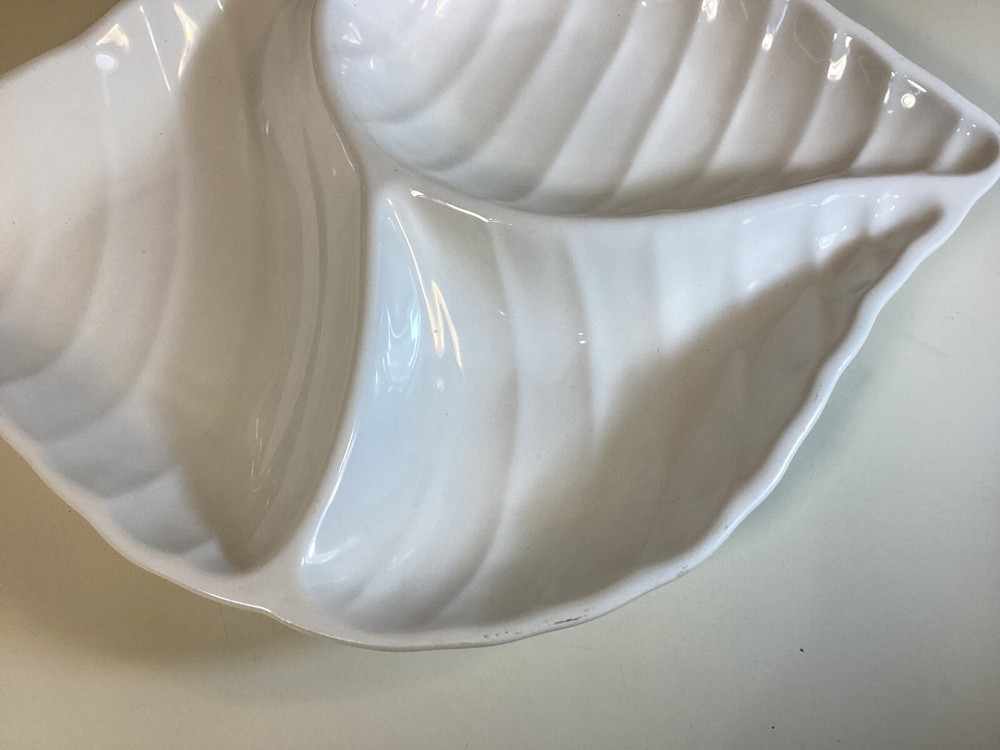 Japan White Seashell Ceramic Serving Platter 14.5" Dips Appetizers Chips Fruit