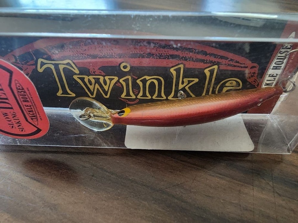 TACKLE HOUSE Twinkle Deep Minnow Plug