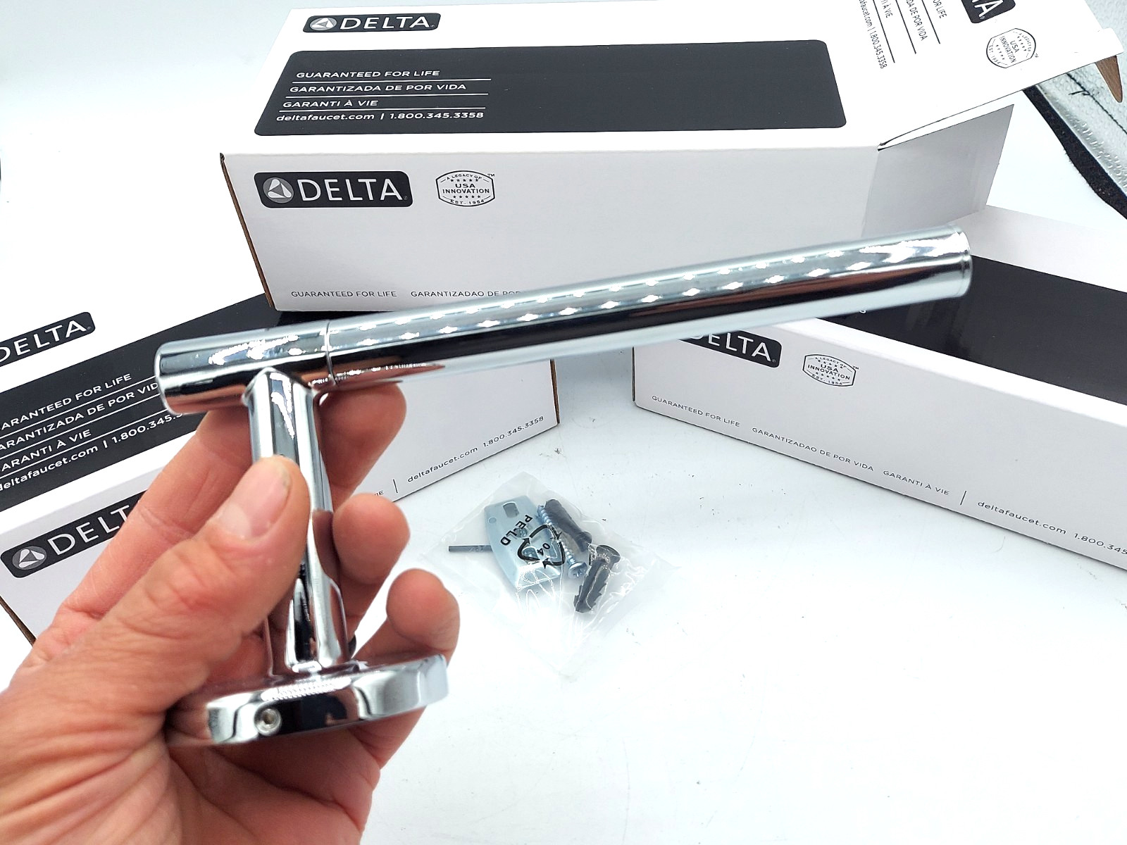 Delta Trinsic Single Post Toilet Paper Holder Polished Chrome 75950 **NEW**