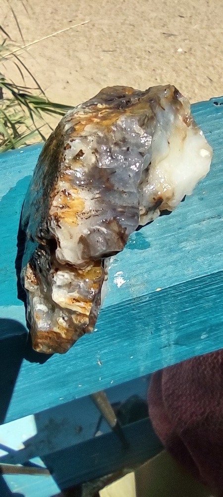 Agate Graveyard Point Specimen Rough Many Possibilities Display Collect