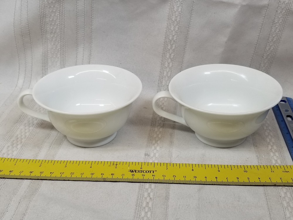 POTTERY BARN PB WHITE 2 Flat Tea Cups