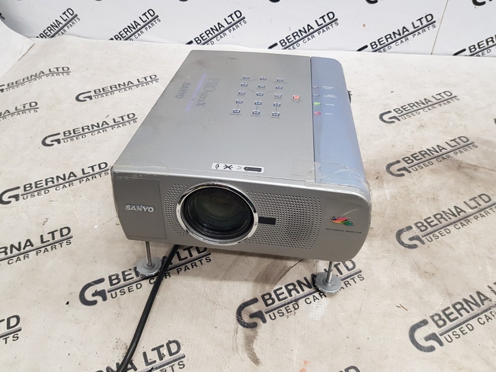 SONYO PRO xtraX PLC-XU20B Multimedia Projector
