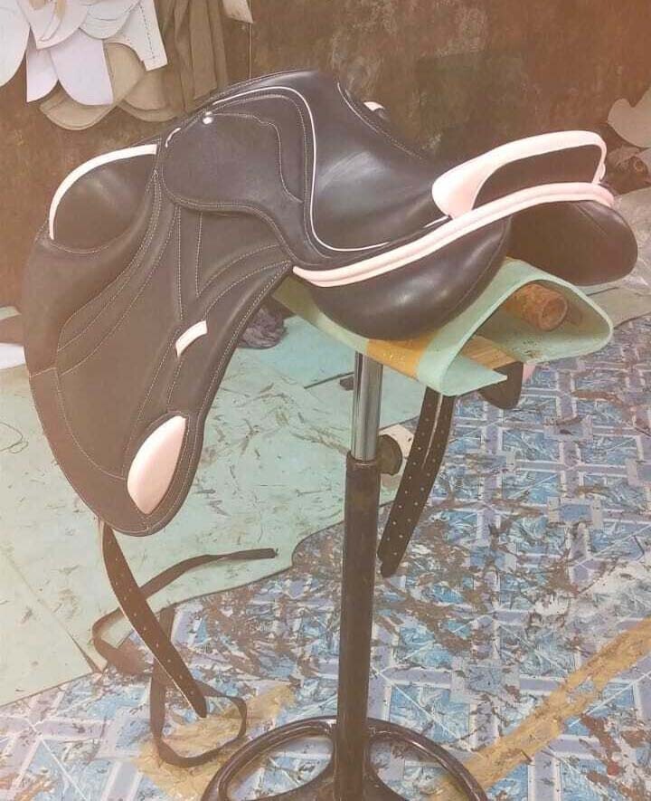 Leather Jumping/Close contact, Monolap Changeable Gullets Saddle
