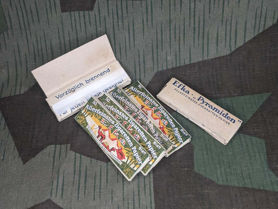 1 x WWII German Efka Cigarette Rolling Papers Vintage 1940s Soldier Tobacciana