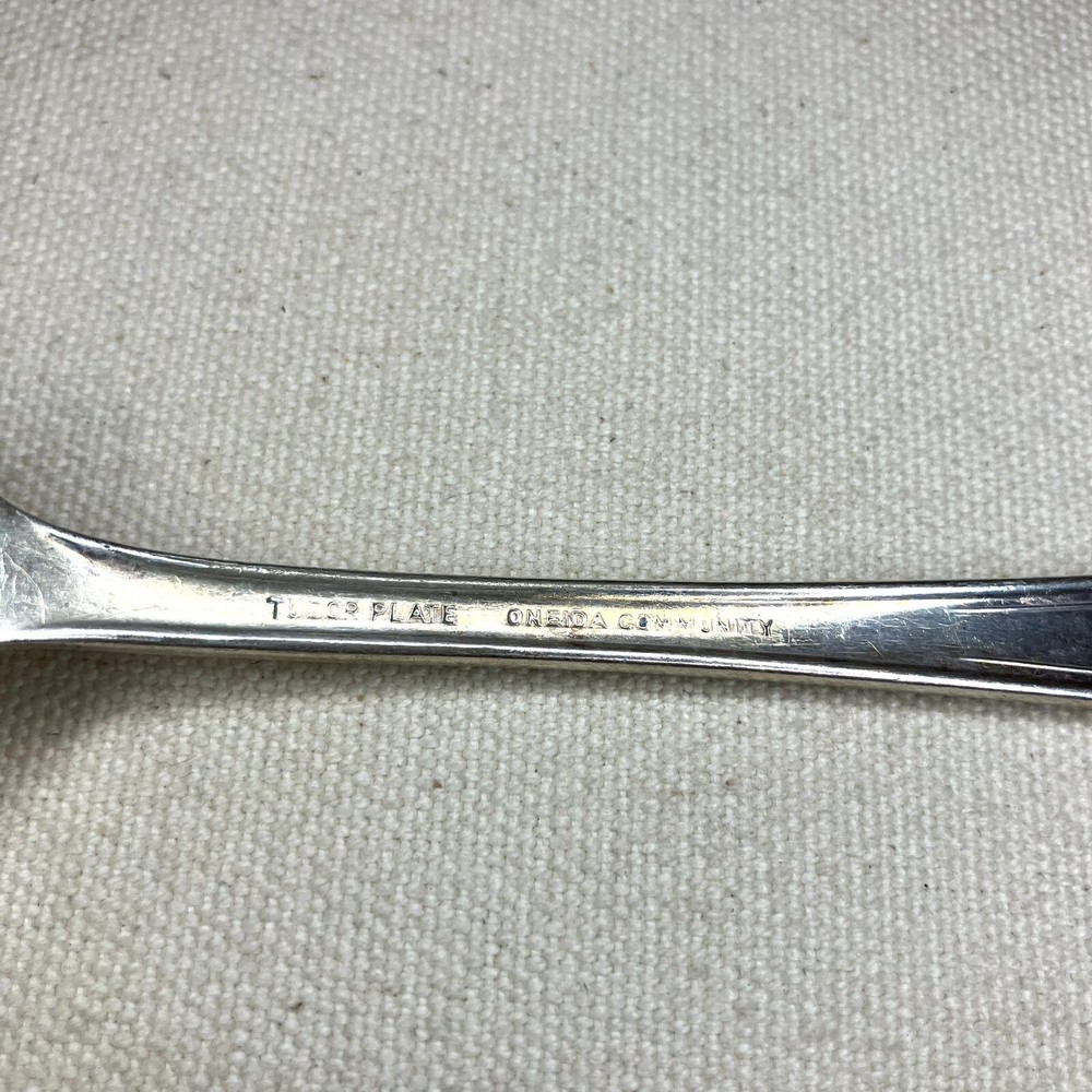 Oneida Community Tudor Plate Queen Bess II Flatware Lot 10 Pieces