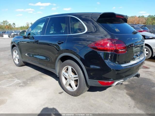 CAYENNE 2012 Glove Box 4893930
