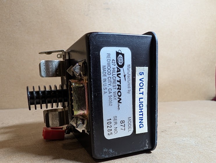 Davtron M877 (M877A-5V) Digital Clock Chronometer Indicator, Gray (Great Cond.)