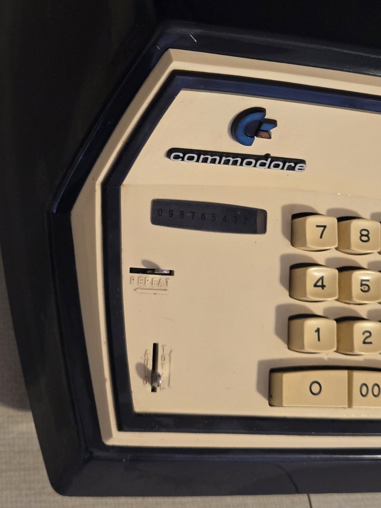 Vintage Commodore 402 Mechanical Adding Machine EXCELLENT!