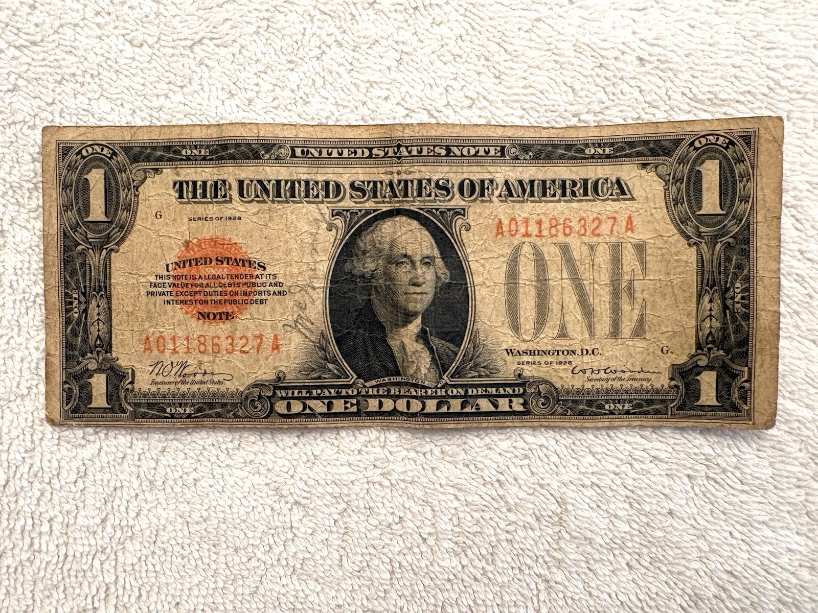 US 1928 $1 One Dollar Red Seal Note - Funnyback