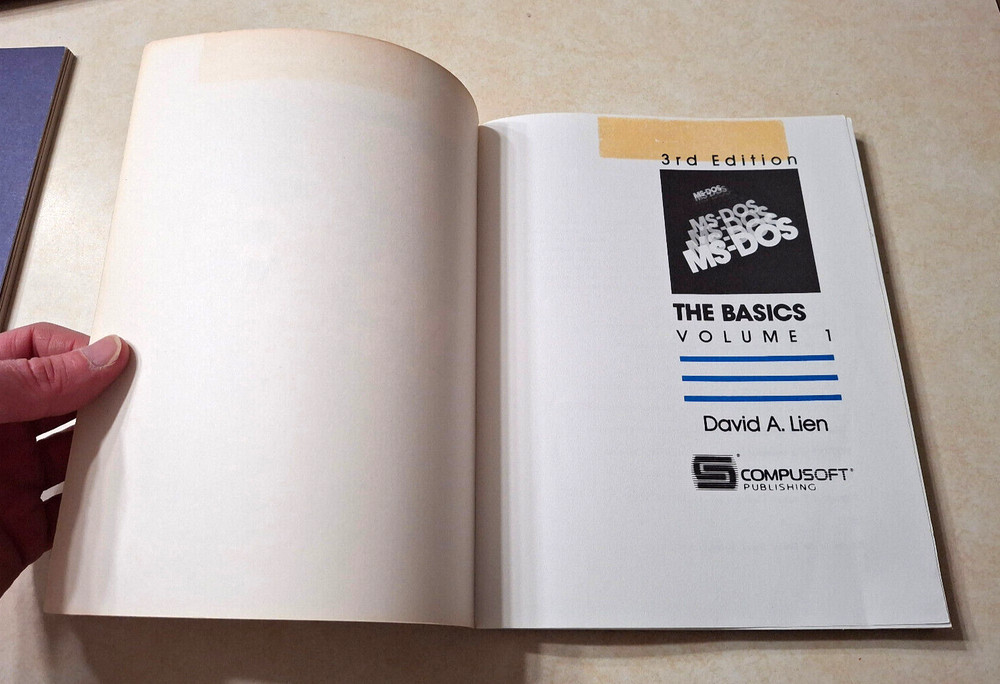Tandy MS-DOS The Basics Volume 1 Vintage 1985 David A. Lien 3rd Ed Programming