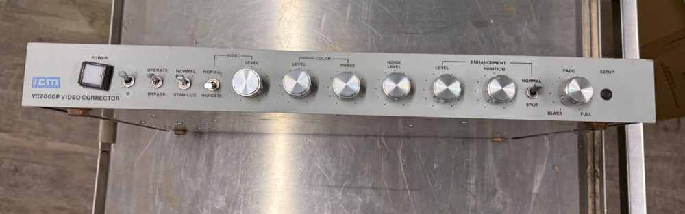ICM VC2000P Video Corrector / Processing Amplifier — Powers On — With Manuals