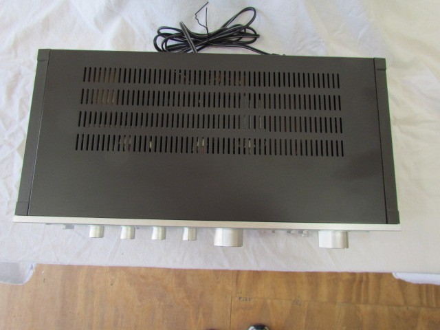 Sansui Integrated DC Servo Amplifier A-7 Silver Face -Tested -Working-VERY CLEAN