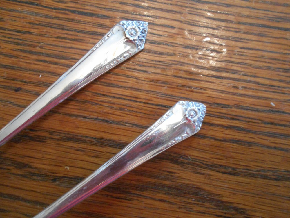 4 Rogers 1950 STARLIGHT Pattern Table Serving Spoons IS Silverplate 5252