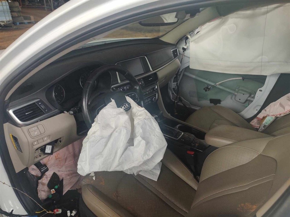 OPTIMAKIA 2016 Fuse Box Cabin 6866