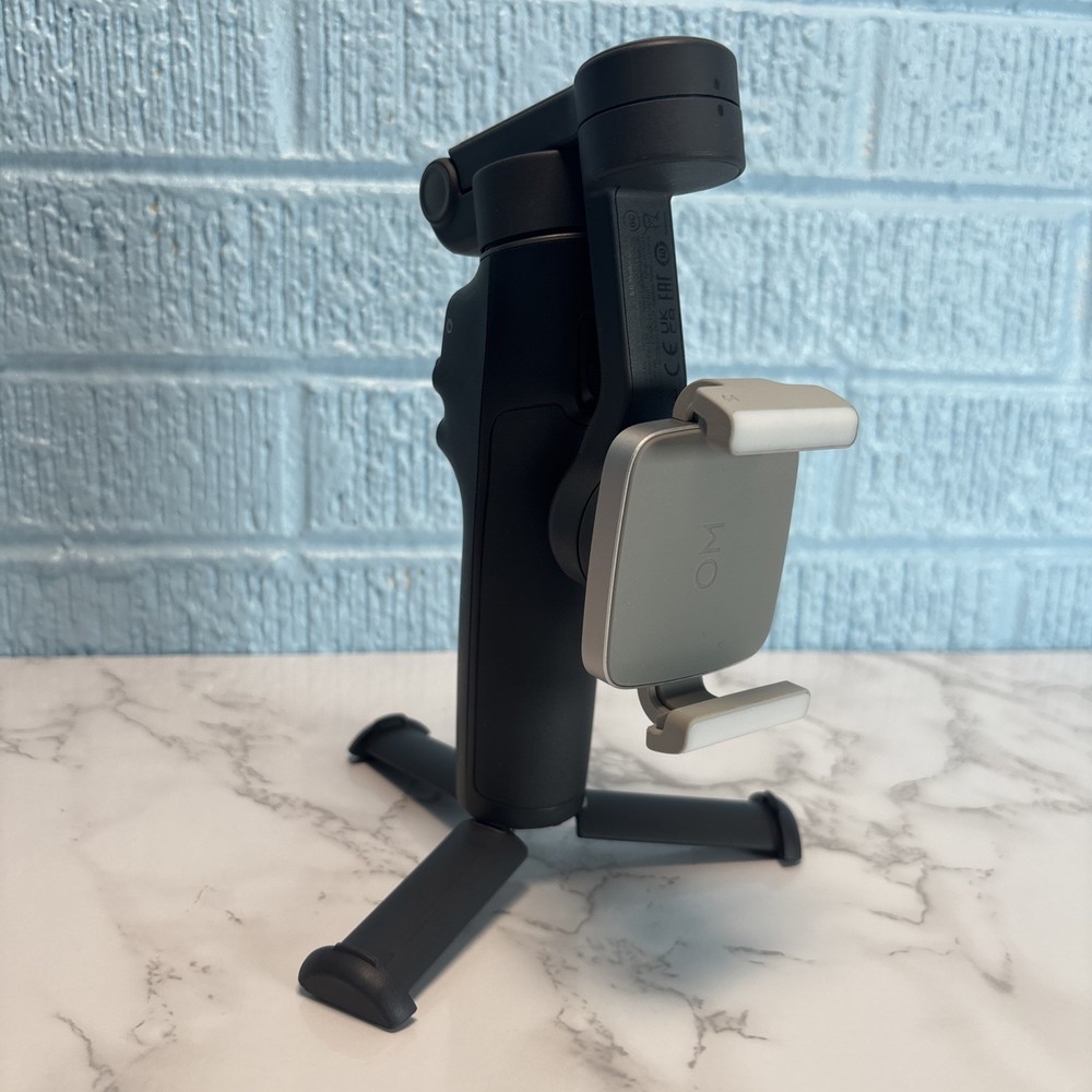 DJI Osmo Mobile 7P Gimbal Stabilizer 3-Axis Foldable Android iPhone