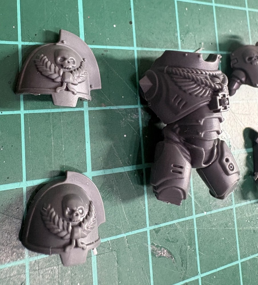 Warhammer 40K Primaris Aggressors Sergeant Upgrade Pack – Variant C Compatible