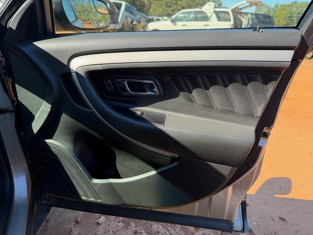 TAURUS 2017 Transmission Shift 104938575