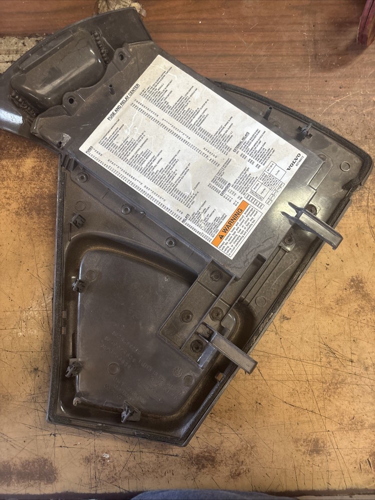 Volvo VNL Dash Panel | P/N 20584420 Pulled Off A 2015 VNL