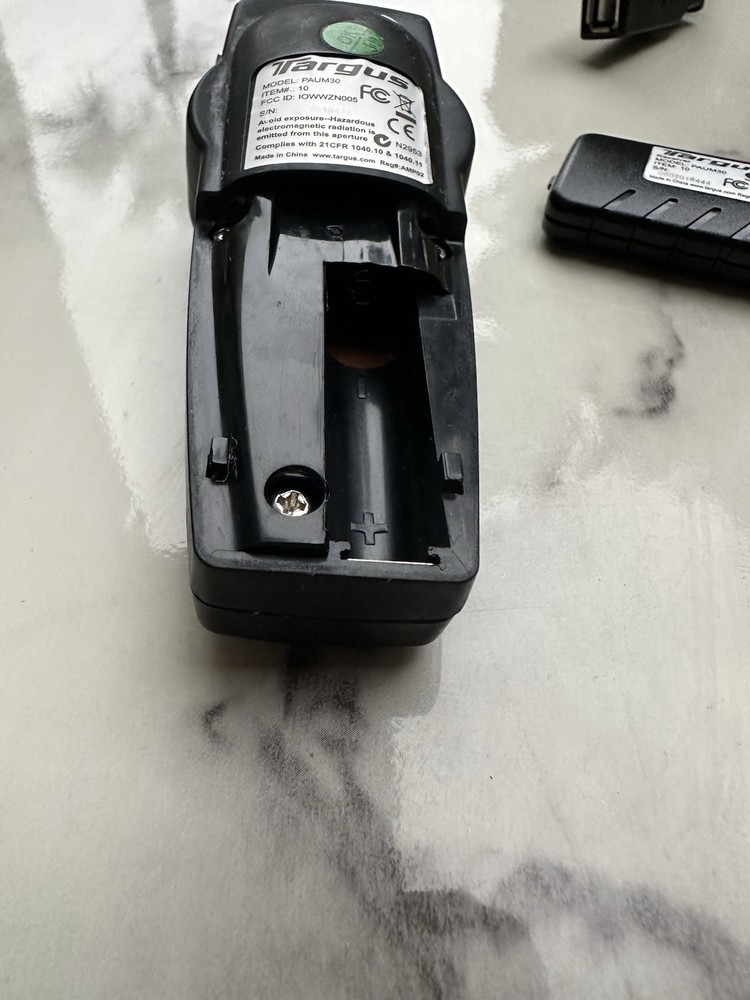 Powerpoint Presentation Device With Laser Pointer and Wireless Navigation ￼￼