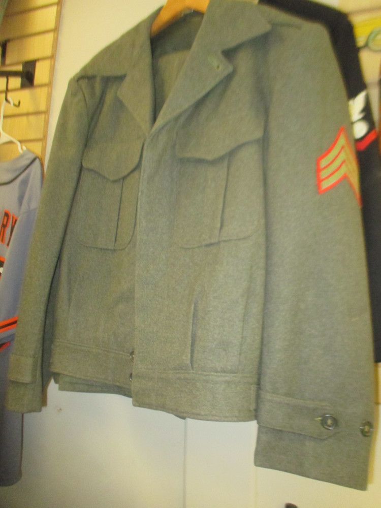 WWII USMC Marine Corps Sergeant Ike Jacket / Uniform
