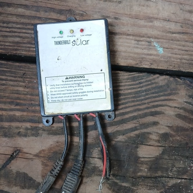 Thunderbolt Solar Charge Controller 7A Off-Grid Outdoor w/ Indicator Light