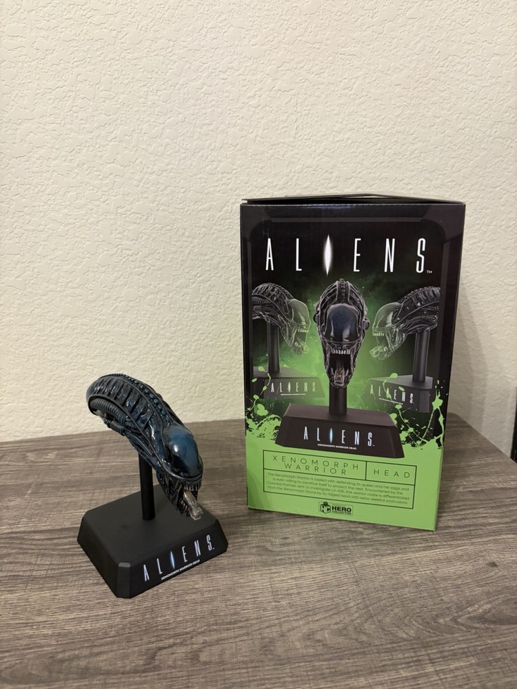 ALIEN XENOMORPH WARRIOR HEAD Figure With Stand