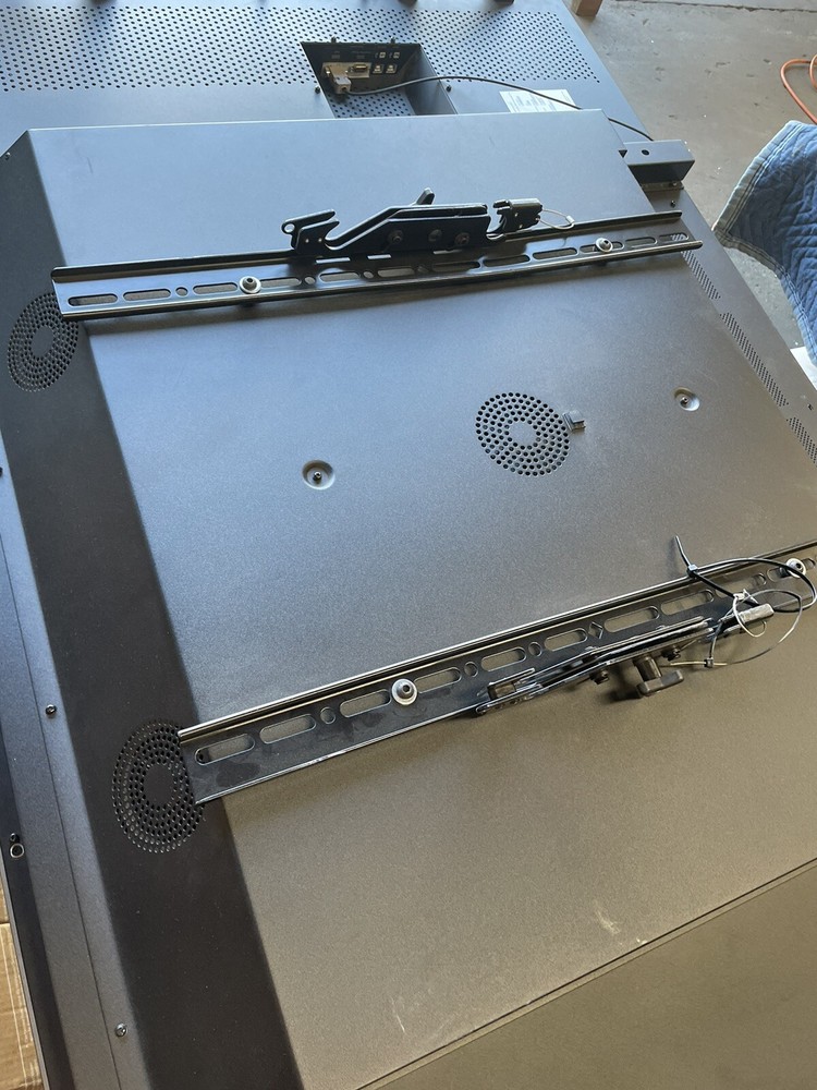 SMARTTECH SBID8070I-G4 70" Interactive Flat Panel LCD TOUCH SCREEN.SKU213837