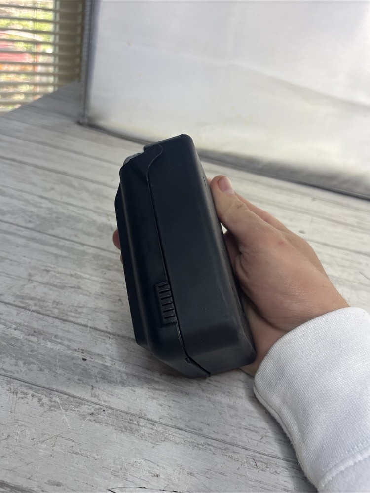 Master Lock 5423D Wall Mount Push Button Lock Box Secure Key Storage Ready 2 Use