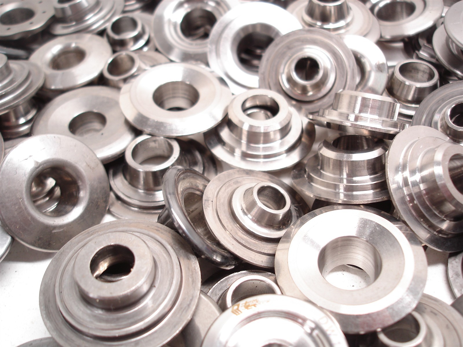 BULK 219 pcs NASCAR TITANIUM VALVE SPRING RETAINERS TOP LOCK / SUPER 7° DEL WEST