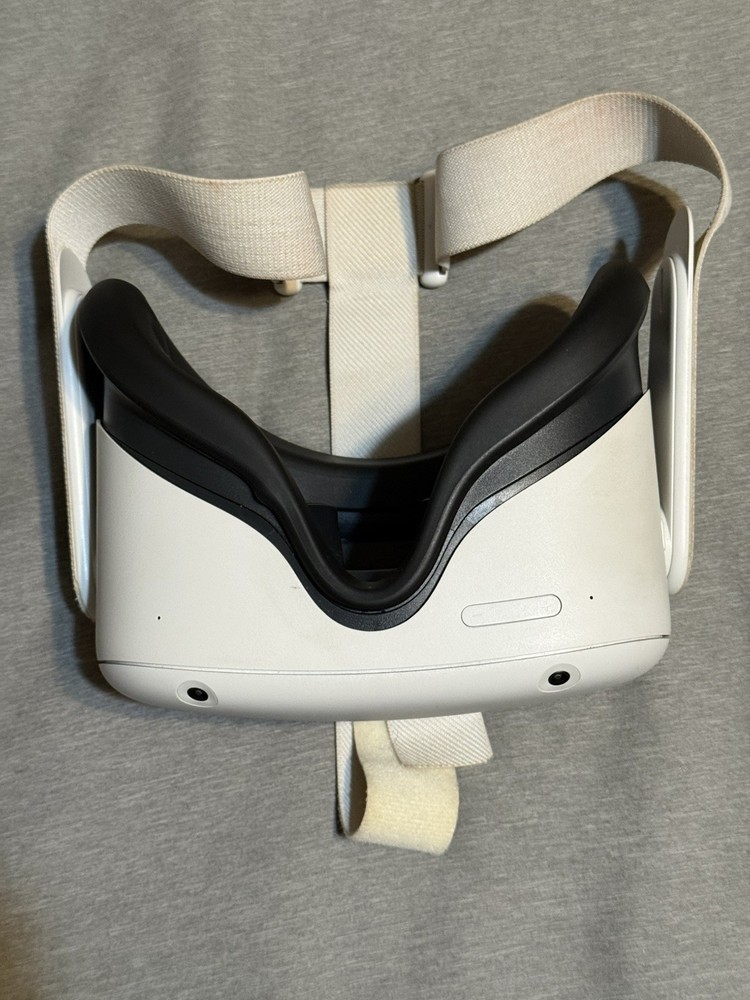 Meta Oculus Quest 2 VR 256GB Headset + Controllers Tested White