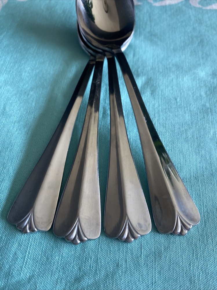 4 Pcs Rogers Co Country Shell Dinner Spoons Stainless Flatware