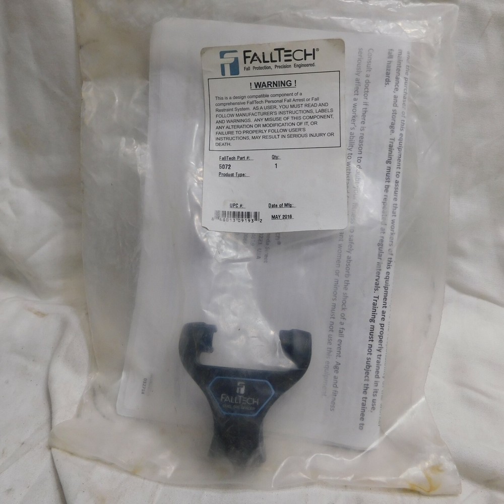 FallTech Carabiners #5072 Alignment Clip to Creat Twin Fall Limiters