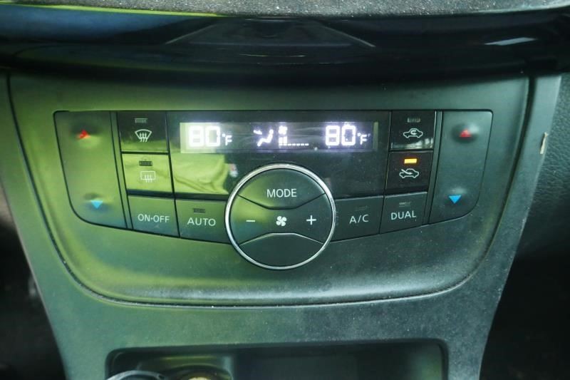 Temperature Control Fits 15-19 SENTRA 2009036