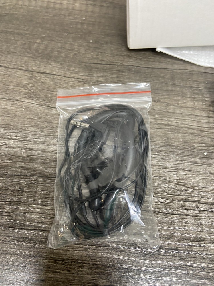 Array AGR300 3-Channel UHF Transmitter (Battery READ) As Is