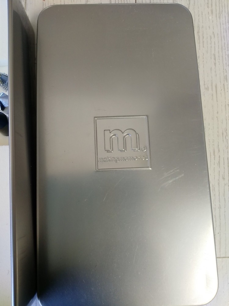 Making Memories Craft Eyelet Tools