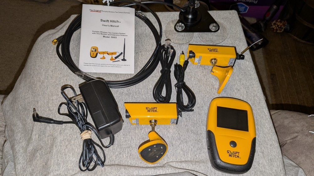 Swift Hitch SH02 Waterproof Digital Portable Wireless Backup Camera System
