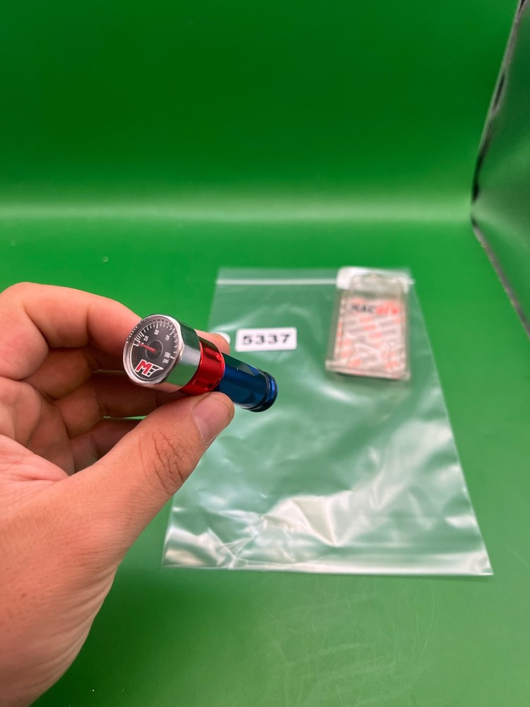 MacDev MF Mini Pressure Gauge Blue Red Silver