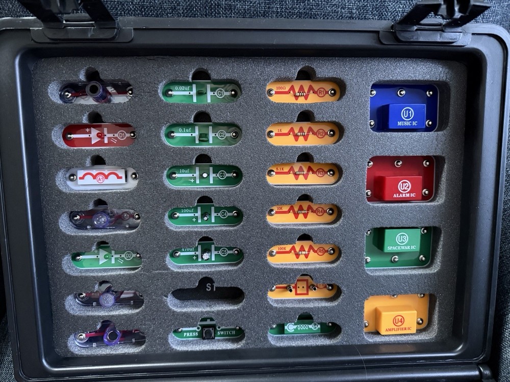 Snap Circuits by Elenco SC-750R Basic Electricity & Electronics