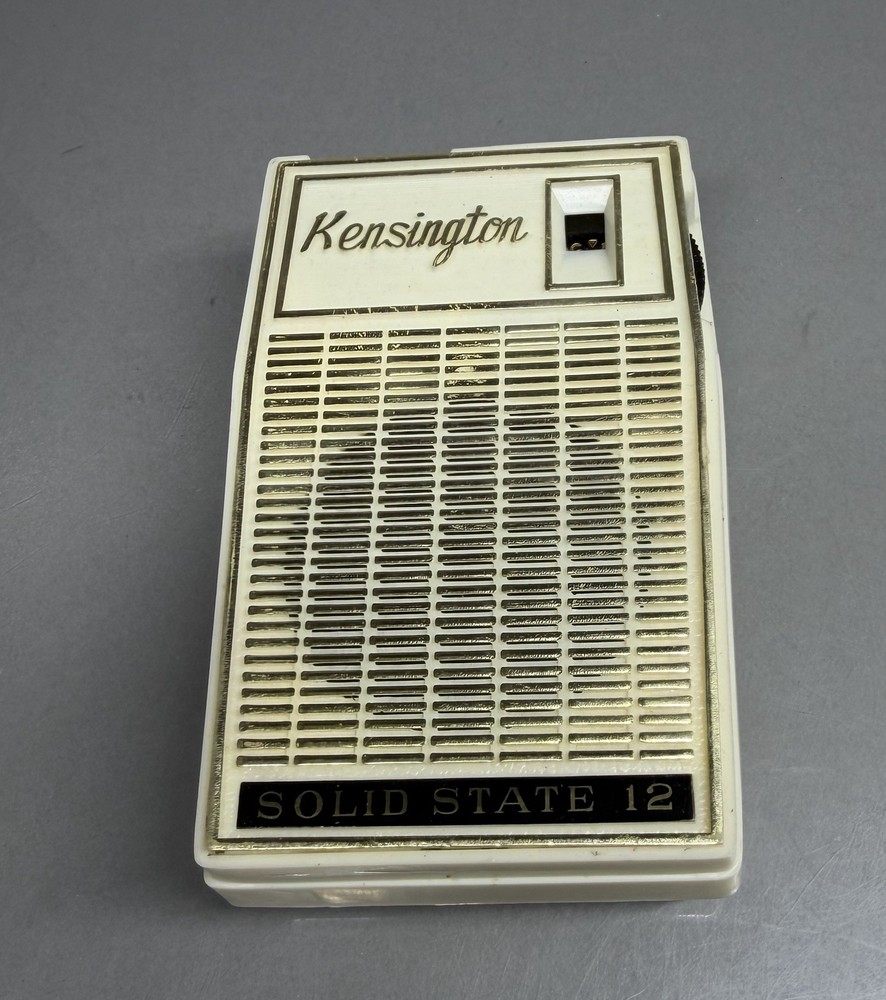 Vintage Kingston Solid State Transistor Radio ~ Works ~ With Case