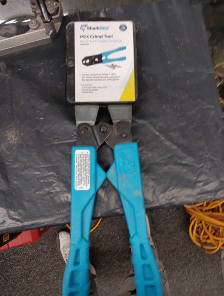 SharkBite 865894 PEX Crimp Tool for Plumbing