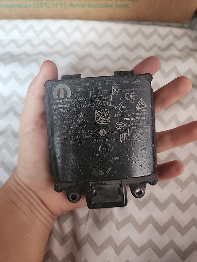 Genuine Mopar Blind Spot Detection Module Right 68263397AE