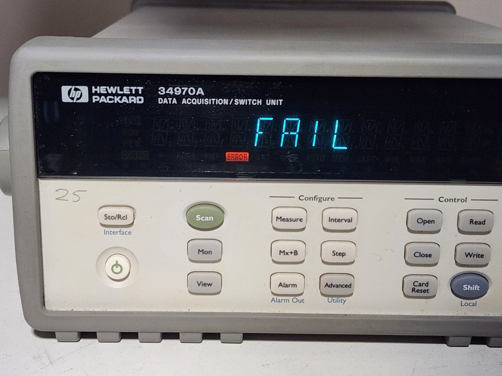 AGILENT / HP 34970A DATA ACQUISITION/SWITCH UNIT W/DVM ****LOOK**** (REF.: 184M)