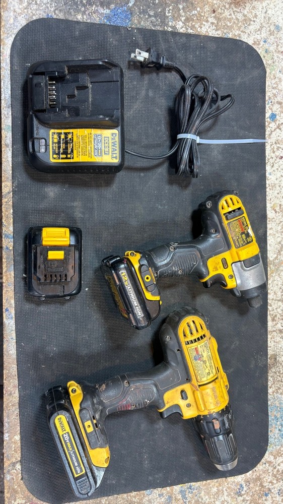 DEWALT DCD701F2 12V Cordless Drill Driver Kit